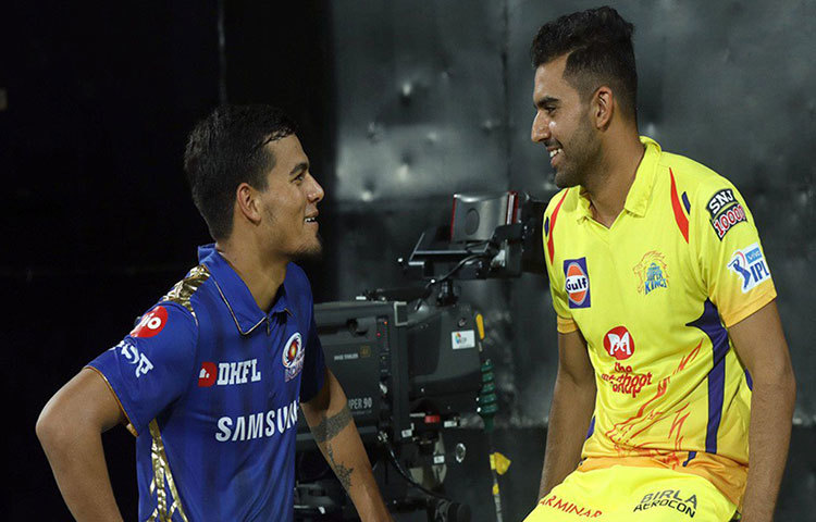 সৈয়দ মুস্তাক আলি ট্রফিতে যুবরাজ সিংহ ও গৌতম গম্ভীরের উইকেট তুলে নেন রাহন, নজরে পড়েন মুম্বাই নির্বাচকদের। ১ কোটি ৯০ লাখ টাকায় তাকে কেনে মুম্বাই। ওই টুর্নামেন্টে সর্বোচ্চ উইকেটশিকারী ছিলেন দীপক। চেন্নাইয়ের পছন্দ হয় দীপককে। ৮০ লাখ টাকায় দীপককে কেনে চেন্নাই।