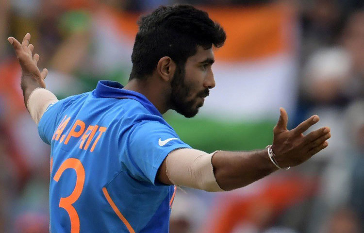 সব শেষে বলতেই হবে বুমরার কথা। উল্টো দিকে শামি যখন মার খাচ্ছেন, তখন পর পর দুই বলে টাইগারদের শেষ দুই উইকেট নিয়ে ভারতকে ম্যাচ জেতান তিনিই। বিপজ্জনক হয়ে ওঠা সাব্বির রহমানও তারই শিকার। তিনি যে কতটা নিখুঁত বোলার তার প্রমাণে একটা তথ্যই যথেষ্ট, তার চার উইকেটের সবকটাই বোল্ড।