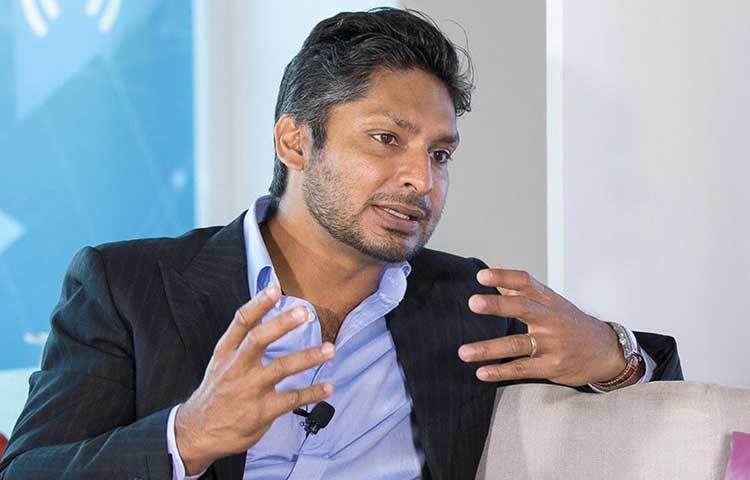 অন্যদিকে ইশা গুহ এবং মেলানি জোন্স রয়েছেন গ্রেড সি-তে। তাদের সিরিজ প্রতি আয় প্রায় সাড়ে তিন কোটি টাকা এবং ম্যাচ প্রতি আয় প্রায় ১৮ লাখ টাকা। শুধু তারাই নন। গ্রেড সি-তে রয়েছেন আরও অনেক ক্রিকেটার। তাদের মধ্যে উল্লেখযোগ্য নাম কুমার সঙ্গকারা, মাইকেল হোল্ডিং-এর মতো ক্রিকেটার।