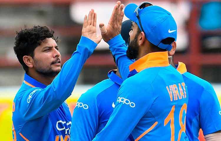 কুলদীপ যাদব: বাঁ-হাতি এই স্পিনার ধীরে ধীরে আবার তার ইন্দ্রজাল বিস্তার করছেন। তার স্পিন জাদুর দেখা পেতে নাকাল হতে হচ্ছে ক্যারিবিয়ানদের। শেষ ম্যাচেও তাকেই দেখা পারে বলে মনে করা হচ্ছে। দেশের হয়ে  দ্রুততম ১০০ উইকেট নেওয়ার রেকর্ডের সামনে রয়েছেন তিনি।