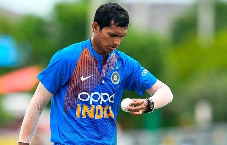 নবদীপ সাইনি: কালকের ম্যাচের সেরা। তিন উইকেট নিয়ে তিনিই গুঁড়িয়ে দিয়েছিলেন ক্যারিবিয়ান ব্যাটিং। আজকেও কি দিল্লির এই পেসার নজর কাড়তে পারবেন? তারই অপেক্ষায় ভারতীয় ক্রিকেট।