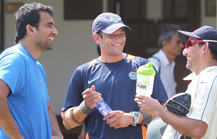 বিসিসিআইয়ের হয়ে পূর্বাঞ্চলে সফল শিবির করেছিলেন তিনি। এ ছাড়াও আইপিএলের নবম সেশনে রাইজিং পুণে সুপারজায়ান্টসকে প্রশিক্ষণও দিয়েছেন তিনি।