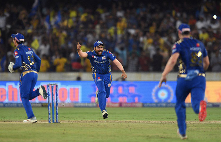 সেরা পিচ এবং সেরা মাঠের সম্মান পেল পাঞ্জাব ও হায়দরাবাদ। এই পুরস্কারের অর্থমূল্য মোট ৫০ (২৫+২৫) লাখ টাকা।