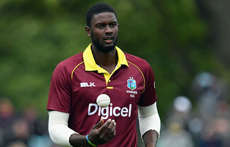 জেসন হোল্ডার: অধিনায়ক হোল্ডার খেলেছেন ৯০টি একদিনের ম্যাচ। ব্যাটিং গড় ২৬-এর সামান্য কিছু বেশি। দখল করেছেন ১১৯টি উইকেট। বিশ্বকাপে দলকে নেতৃত্ব দেবেন তিনিই।