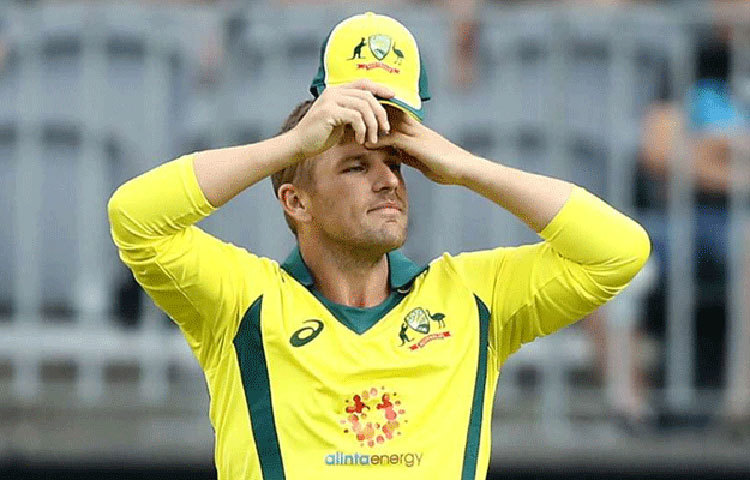 অস্ট্রেলিয়া: অ্যারন ফিঞ্চ।