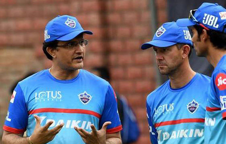 এ বছর আইপিএলের শুরু থেকেই অন্যান্য বারের চেয়ে ঢের বেশি পরিণত ও বুদ্ধিমান ক্রিকেটের ছাপ রেখে এগোচ্ছিল দিল্লি। যার অন্যতম দাবিদার দলের মেন্টর সৌরভ গাঙ্গুলীর ও কোচ রিকি পন্টিং। দুই যুযুধান ক্রিকেট মস্তিষ্ক নিয়ন্ত্রণ করছিল দিল্লির সব ওঠাপড়া। বাজি হারতে হল কোয়ালিফায়ার টু-এ এসে। বিশাখাপত্তনমের ম্যাচে কোথায় পিছিয়ে পড়ল দিল্লি?