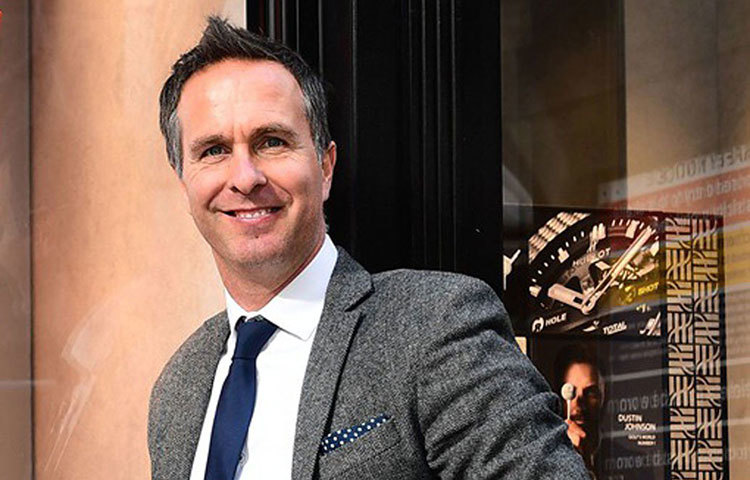 এর মধ্যেই নিজের পছন্দের সেরা একাদশ বেছে নিলেন প্রাক্তন ইংল্যান্ড অধিনায়ক মাইকেল ভন। জানালেন টুয়েলভথ ম্যানের নামও। গোটা ক্রিকেট দুনিয়া থেকে মোটে এগারো জনের নাম বেছে নেওয়া খুব সহজ কাজ নয় বলেও জানিয়েছেন। সঙ্গে অবশ্য নিজের দেশ ইংল্যান্ডকেই সম্ভাব্য চ্যাম্পিয়ন হিসাবে চিহ্নিত করেছেন তিনি।