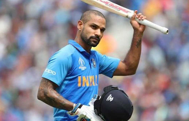 অস্ট্রেলিয়ার সঙ্গে ম্যাচে দুরন্ত পারফরম্যান্স দেখানো শিখর ধাওয়ান আগামী ম্যাচটা খেলতে পারবেন না। আঙুলে চোট পাওয়ার কারণে দলে তার পরিবর্তে অন্য কাউকে নামানো হবে। তাই শিখরকে আপাতত বাইরে রেখেই দেখে নেওয়া যাক আগামী ভারত-পাক ম্যাচে দুই দলের সম্মিলিত সেরা একাদশ।