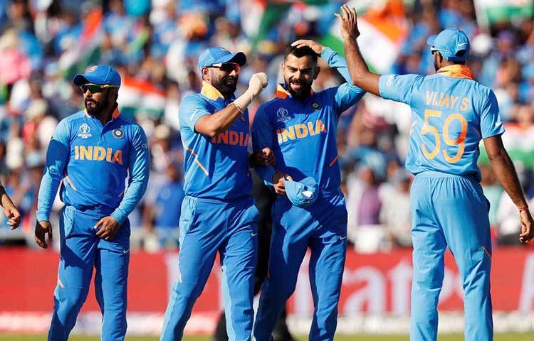 ভারত ৭ ম্যাচের ভিতর ৫টি জিতে পয়েন্ট তালিকায় দ্বিতীয় স্থানে থাকলেও অঙ্কের বিচারে সেমিফাইনালের দৌড়ে এখনও নিশ্চিত নয়। পরবর্তী দু’টি ম্যাচের একটিতে জিততে হবে ভারতকে। বাংলাদেশ এবং শ্রীলঙ্কার কাছে যদি বিরাটরা বড় রানে হেরে যায় সেক্ষেত্রে টুর্নামেন্ট থেকে ছিটকে যেতেও পারে তারা। তবে রানরেট ভাল থাকায় সেমির দৌড়ে ভালো জায়গায় রয়েছেন বিরাটরা।