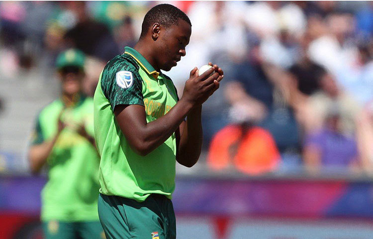 কাগিসো রাবাডা: সারা জাগানো পেস বোলার। এবারের বিশ্বকাপে অনেকেরই আশা ছিল তাকে নিয়ে। কিন্তু নিজেকে মেলে ধরতে ব্যর্থ তিনি। দক্ষিণ আফ্রিকাও পারেনি নকআউট পর্বে যেতে।