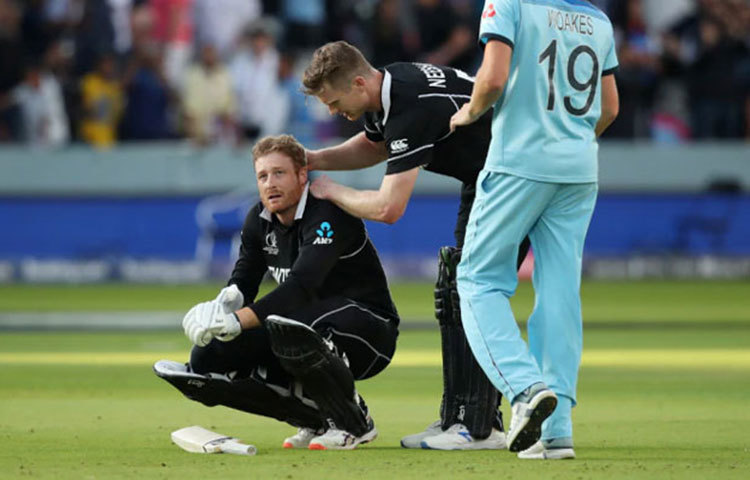 বিশ্বচ্যাম্পিয়ন হওয়ার পর ইংল্যান্ডের আর্থিক পুরস্কারের অঙ্কটা কত বড়! বিশাল অঙ্কের আর্থিক পুরস্কার পেলেন বেন স্টোকস, জো রুট, ইয়ন মরগ্যান, জোফ্রা আর্চাররা।