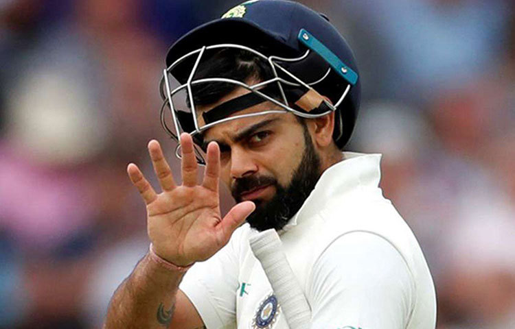 বিরাট কোহলি: দলের অধিনায়ক হয়ে এই সফরে যাচ্ছেন কোহলিই। এই দু’টি টেস্ট আইসিসির টেস্ট চ্যাম্পিয়নশিপের অংশ। তাই অধিনায়ক কোহলিই দলকে সামনে থেকে নেতৃত্ব দেয়ার জন্য থাকবেন।