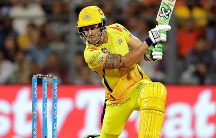 চেন্নাই সুপার কিংসের অন্যতম ভরসা হতে পারতেন ফাফ দুপ্লেসি। ওপেনার হিসেবে শেন ওয়াটসন ব্যর্থই বলা যায়। বল করতেও তেমন ভাবে দেখা যাচ্ছে না তাকে। ওয়াটসনের জায়গায় ফাফ খেললে চেন্নাইয়ের ওপেনিং আরও ভাল হবে আশা করা যায়।