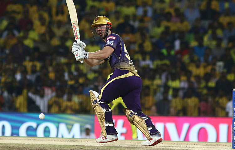 নারাইন না খেললে ফেরানো হতে পারে ক্রিস লিনকে। রাণার সঙ্গে লিন ইনিংসের শুরু করলে তিন নম্বরে আসতে পারেন শুভমান গিল। সেক্ষেত্রে দলের ভারসাম্যও বাড়বে। তিন নম্বরে গিল নামলে ব্যাটিং অর্ডারও শক্তিশালী হবে। গত ম্যাচে ভালো ব্যাট করেছেন।