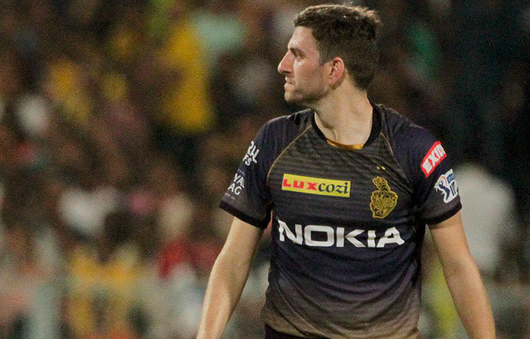 কলকাতা নাইট রাইডার্সের বোলিং একেবারেই ভালো হচ্ছে না। কোনো ম্যাচে কুলদীপ ভালো খেলছেন, কোনো ম্যাচে হ্যারি গার্নি। বোলিং স্তম্ভের প্রত্যেকেই ধারাবাহিকভাবে ভালো খেললে এতটা সমস্যায় পড়তে হত না।