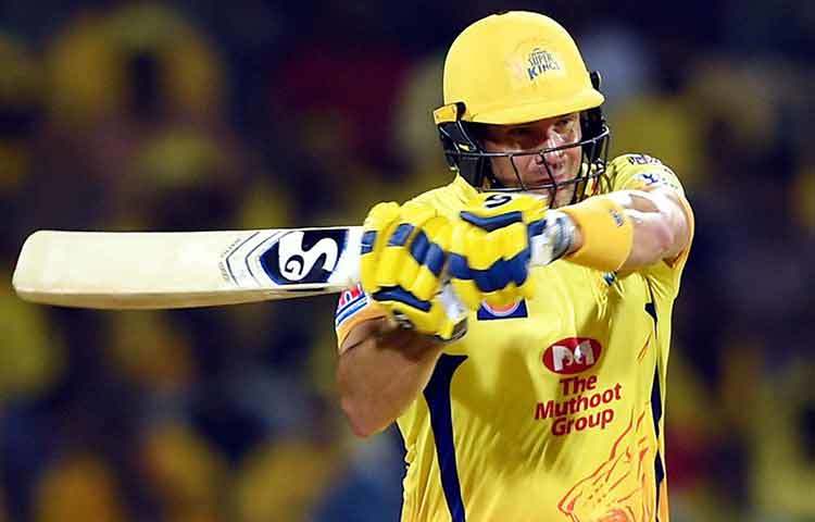 সঙ্গে রয়েছেন শেন ওয়াটসন। যোগ্য সঙ্গত দিয়েছিলেন গত ম্যাচে। ৩২ বলে ৫০ রান করেন তিনি। ধোনিদের পরিকল্পনা, পাওয়ার প্লে-তে উইকেট দেওয়া চলবে না। তাই এই দু’জনেই নামতে পারেন ওপেন করতে।