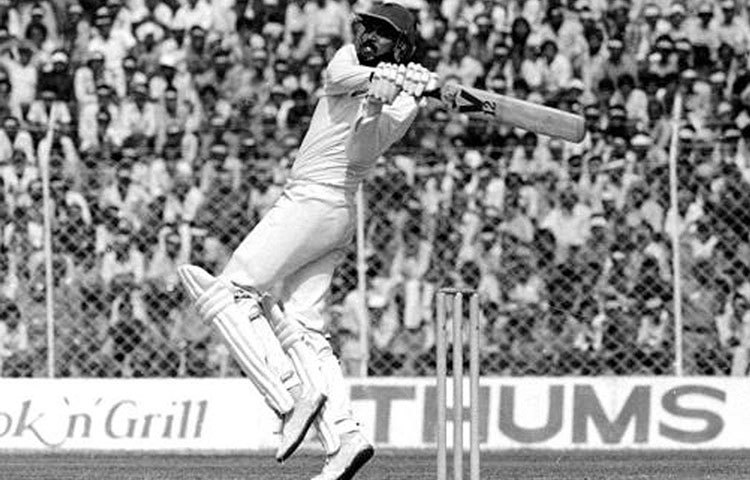 ভারতের অধিনায়ক কপিল দেবের দখলে ছিল সর্বোচ্চ ব্যক্তিগত স্কোর। জিম্বাবুয়ের বিরুদ্ধে ১৭৫ রান করেছিলেন তিনি।