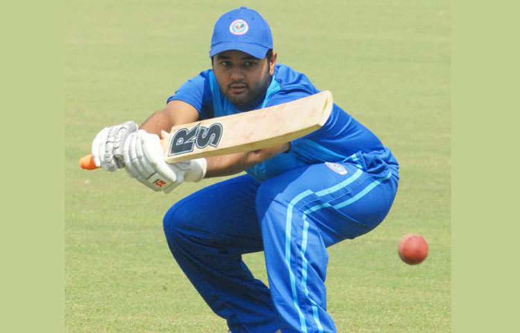 ২০০৩ সালে প্রায় দলে ঢুকে পড়েছিলেন পার্থিব প্যাটেল। তবে তখনকার টিম ইন্ডিয়া ক্যাপ্টেন সৌরভ গঙ্গোপাধ্যায় উইকেট রক্ষক হিসাবে রাহুল দ্রাবিড়ের নাম প্রস্তাব করেন। এরপর এমএস ধোনির যুগ শুরু। ফলে বিশ্বকাপ খেলা আর হয়ে ওঠেনি এই মারকাটারি ওপেনার তথা উইকেট রক্ষকের। ৩৮ ওডিআইতে সর্বোচ্চ রান ৯৫ সহ তার সংগ্রহ ৭৩৬।