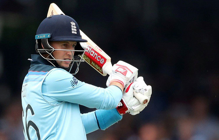 টেস্ট দলের অধিনায়ক জো রুট একদিনের ক্রিকেটেও রয়েছেন দারুণ ফর্মে। ১০ ম্যাচে ৫৪৯ রান করে এই মুহূর্তে ইংল্যান্ডের সর্বাধিক রান সংগ্রহকারী তিনিই। রোহিত শর্মার ৬৪৮ রান টপকাতে ফাইনালে তাকে শতরান করতে হবে।