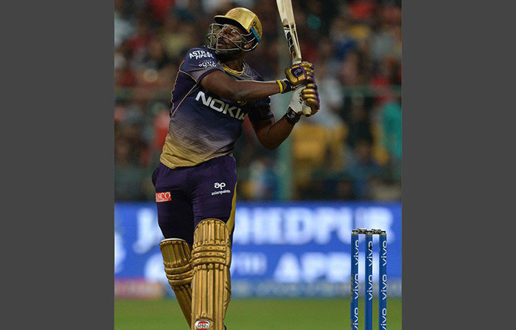 ২০১৫ সালে আইপিএলে ম্যান অব দ্য সিরিজ পান তিনি। ১৮৬.৮৬ স্ট্রাইক রেট ছাড়াও ১০ ম্যাচে ১৬ উইকেট পেয়েছিলেন তিনি।