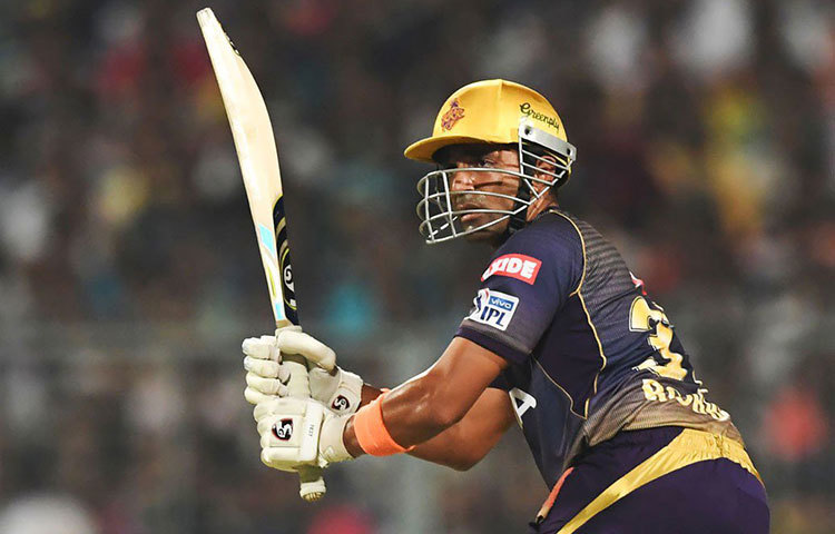 প্রয়োজনে চার নম্বরে নামানো হতে পারে রবীন উথাপ্পাকে। প্রয়োজনে দ্রুত রান তুলতে পারেন আবার কার্তিক এবং রাসেলকে যোগ্য সঙ্গত দেওয়ার ক্ষমতারও আছে কেকেআরের বহু যুদ্ধের নায়কটির।