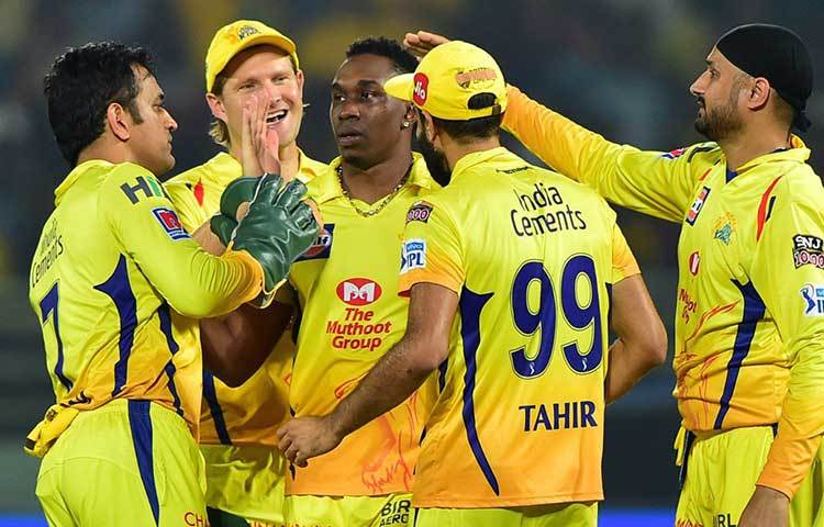 আর অভিজ্ঞতার ঘাটতিতেই মাত্র ১৪৭ রানেই গুটিয়ে গিয়েছিল দিল্লি। ব্যর্থতার কারণ ব্যাখ্যা করতে বসে বিশেষজ্ঞরা বার বার চারটি কারণকেই দায়ী করছেন।