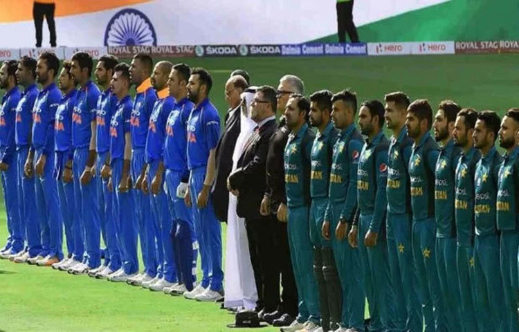 জানা গিয়েছে, ভারত-পাকিস্তান ম্যাচের একটা টিকিট সর্বাধিক ৬০ হাজার টাকায় বিক্রি হচ্ছে। একটি ওয়েবসাইট ৪৮০টি টিকিট বিক্রি শুরু করেছিল। যার মধ্যে ছিল গোল্ড, প্লাটিনাম, সিলভার ও ব্রোঞ্জ ক্যাটাগরি।