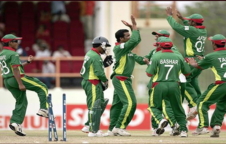 ২০০৭ সালে ভারতকে হারানোর পরও বাংলাদেশের স্বপ্নের দৌড় থামেনি। সুপার ৮-এ উঠে গ্রেম স্মিথের দক্ষিণ আফ্রিকাকে বধ করেন মুশফিকুর রহিমরা। ২৫১ রানের টার্গেট পেয়ে ৪৮.৪ ওভারে ১৮৪ রানেই অলআউট হন প্রোটিয়ারা। ৮৩ বলে ৮৭ রান করে ম্যাচের সেরা হন মহম্মদ আশরাফুল।