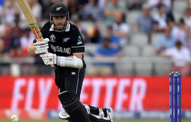 সেরা ব্যাটিং: কেন উইলিয়ামসন- মাঠে যতটা শান্ত, নিউজিল্যান্ডে অধিনায়কের ব্যাটের শাসন তেমনই নির্মম। গ্রুপ লিগে ৮ ম্যাচে ৭ ইনিংসে ব্যাটিং গড় ৯৬.২০। সেঞ্চুরি ২টি। শেষ চারে এ বার কঠিন পরীক্ষা ভারতের বিরুদ্ধে।