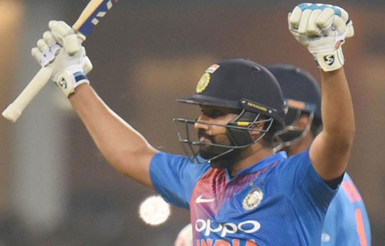 রোহিত শর্মা: আগের ম্যাচেই প্রমাণ দিয়েছেন, কেন তিনি এখনো ভারতীয় টিমে অন্যতম সেরা ও অপরিহার্য। ৫১ বলে তার মারকুটে ৬৭-ই আগের দিন দলের মধ্যে সর্বোচ্চ ব্যক্তিগত রান। ডাকওয়র্থ লুইস নিয়মে বিপাকে পড়তে পারত ভারত, যদি রোহিত নিজ মহিমায় না থাকতেন। কাজেই তার জায়গা নিয়ে পরীক্ষানিরীক্ষার কোনো অবকাশই নেই।