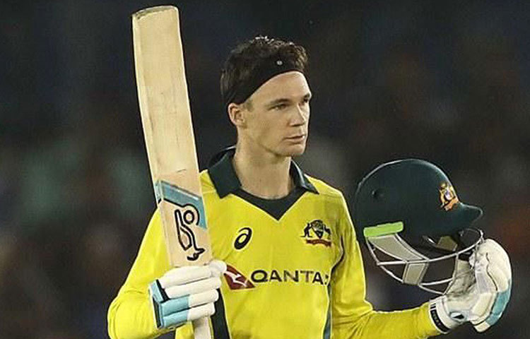 পিটার হ্যান্ডসকম্ব: অস্ট্রেলিয়ার উইকেটরক্ষক ব্যাটসম্যানটি এখনও পর্যন্ত ২১টি ম্যাচ খেলেছেন। ব্যাটিং হাতটাও বেশ ভালো। মিডল অর্ডারে দ্রুত রান তুলতে পারেন।