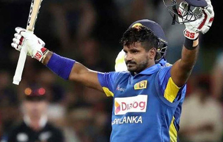 শ্রীলঙ্কার উইকেটরক্ষক ব্যাটসম্যান কুশল পেরেরার দখলে রয়েছে ১৪১৭ রান। গড় ৩৫.৪২, স্ট্রাইক রেট ৯৫। ৪৫টি ইনিংসে মাত্র ২০টি ক্যাচ নিয়েছেন তিনি।