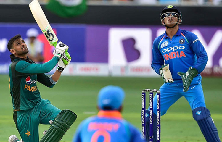 ব্রোঞ্জ ও সিলভার ক্যাটাগরির সব টিকিট বিক্রি হয়ে গিয়েছে। দাম ছিল ১৭ থেকে ২৭ হাজার টাকার মধ্যে। আপাতত ৫৮টি গোল্ড ও ৫১টি প্লাটিনাম টিকিট সংস্থার হাতে রয়েছে। যেগুলোর দাম ৪৭ থেকে ৬২ হাজার টাকার মধ্যে।