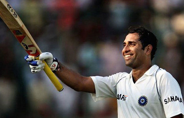 ভিভিএস লক্ষ্মণের মতো স্টাইলিশ ব্যাটসম্যান খুব কমই দেখা গিয়েছে। তবে দীর্ঘ দিন সাফল্যের সঙ্গে টেস্ট খেললেও তার একটা খেদ রয়ে গিয়েছে। ৮৬ ওডিয়াইতে ২৩৩৮ রান করলেও বিশ্বকাপে খেলতে পারেননি তিনি। যদিও ২০০৩ সালে দলে ঢোকার একটা সুযোগ তৈরি হয়েছিল। তবে নির্বাচকরা তার বদলে দীনেশ মোঙ্গিয়াকেই টিম ইন্ডিয়ায় শেষমেশ জায়গা দেন।