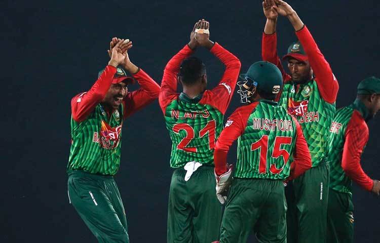 ২০১৮ নিদাহাস ট্রফির গ্রুপ ম্যাচে শ্রীলঙ্কার বিরুদ্ধে জিতে ‘নাগিন’ ডান্সে মাতেন সাকিব আল হাসানরা। ক্ষুব্ধ শ্রীলঙ্কা সমর্থকরা ফাইনালে ভারতের হয়ে গলা ফাটান। ম্যাচে গ্যালারিতে বারবার তাদের ‘নাগিন’ ডান্স করতে দেখা যায়। দীনেশ কার্তিকের ব্যাটিংয়ে সেবারও জয় অধরাই থেকে যায় বাংলাদেশের।