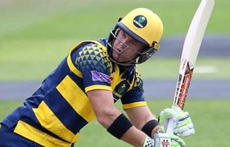 কলিন ইনগ্রাম: দক্ষিণ আফ্রিকার তারকা পারফরমার কলিন ইনগ্রাম নামতে পারেন পাঁচ নম্বরে। তিনি মিডল অর্ডারের বড় ভরসা।