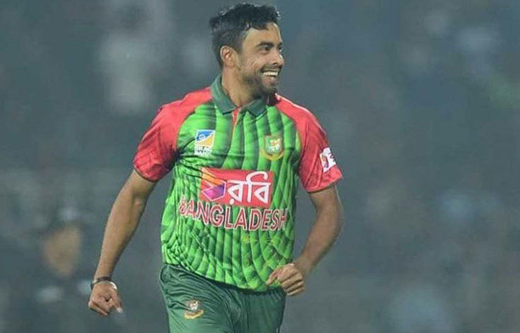 আবু জায়েদ: এখনও পর্যন্ত একটিও একদিনের ম্যাচ খেলেননি। এমন একজন বোলারকে দলে নিয়ে নির্বাচকরা কতটা সঠিক সিদ্ধান্ত নিয়েছেন, সেটা বড়সড় প্রশ্নের মুখে।