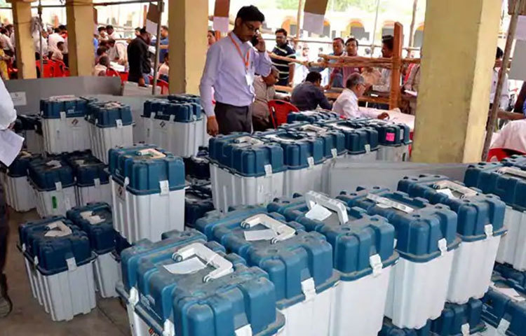 হলের গণনা প্রক্রিয়ার পুরোটাই ভিডিওবন্দি হবে। হলের দায়িত্বে থাকবেন অবজার্ভার।