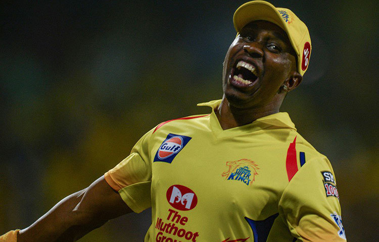 ডোয়েন ব্র্যাভো: ছয় নম্বরে নামার কথা ডোয়েন ব্রাভোর। ডেথ ওভারে তিনি মারাত্মক। তাই মুম্বাইয়ের বিরুদ্ধে তার অভিজ্ঞতাকে কাজে লাগাতে পারেন মাহি।