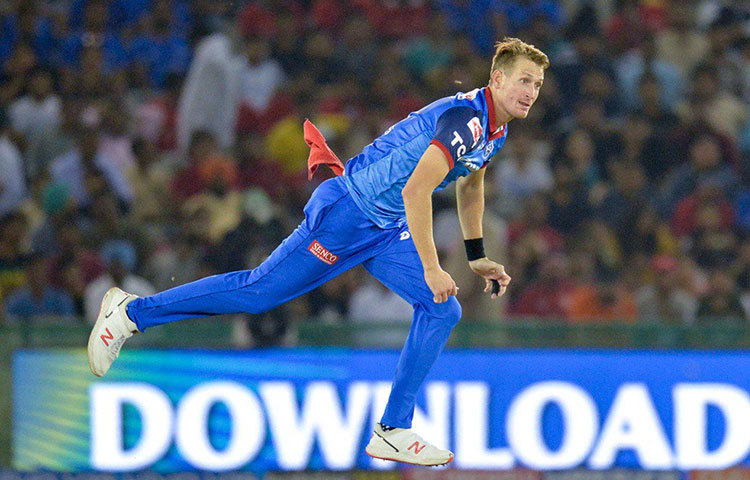 ক্রিস মরিস: দক্ষিণ আফ্রিকার এই পেসার অলরাউন্ডারকে ছয় নম্বরে দলে নিতে পারে দিল্লি। এর ফলে বোলিংয়ে বৈচিত্র তো আসবেই, শেষ দিকে পাওয়ার হিটিংয়েও সুবিধা হবে।