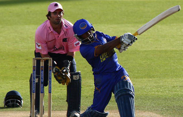 এই ক্রিকেটার ২০০৯ আইপিএল মরসুমে নিজের ফর্ম ধরে রাখতে পারেননি। রাজস্থানের হয়ে ১১টি ম্যাচ খেলে তিনি ১১২ রান করেন।