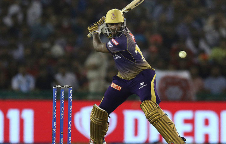 ছ’নম্বরে রয়েছেন আন্দ্রে রাসেল। কলকাতা নাইট রাইডার্সের স্তম্ভ ছিলেন বাহুবলী। ১৪ ম্যাচে ৫১০ রান করেছেন তিনি। স্ট্রাইক রেট ২০৪.৮১। ১১টি উইকেটও পেয়েছেন। তাকে ছাড়া আইপিএলের কোনো দল হওয়া সম্ভবই নয়, মত বীন্দ্রের। তাই বিরাট কোহলি নয়, বরং রাসেলকেই বাছলেন তিনি।