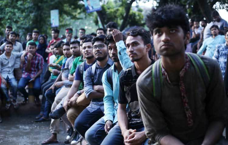 বাংলাদেশ জিতবেই এমন প্রত্যাশার ছাপ সবার চোখে মুখে। ছবি: মাহবুব আলম