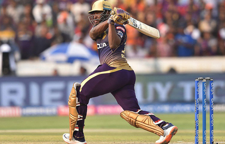 একের পর এক ম্যাচে নাইটদের সম্মান বাঁচাচ্ছেন তিনি। প্রয়োজনে ব্যাটিং অর্ডারে উপরের দিকেও আসতে পারেন রাসেল।