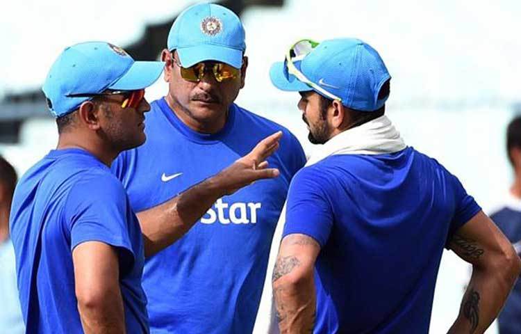 টেস্টে ওঠা নামা চললেও একদিনের ক্রিকেটে অপ্রতিরোধ্য ছিল ভারত। শ্রীলঙ্কা, অস্ট্রেলিয়া, নিউজিল্যান্ড ও দক্ষিণ আফ্রিকার বিরুদ্ধে দাপটের সঙ্গে সিরিজ যেতে ভারত। শুধু মাত্র ইংল্যান্ডের কাছে ২-১ ব্যবধানে সিরিজ হারে তারা।