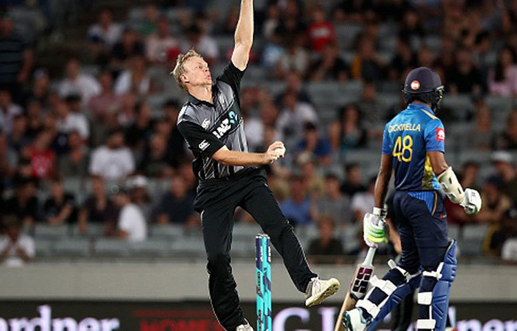 সারা বিশ্বে বিভিন্ন পেশায় মিটু ট্রেন্ড দিয়ে প্রতিবাদ হলেও ক্রিকেটে এটিই প্রথম, বলা হচ্ছে এমনটাই। এমন প্রতিবাদের পর থেকে টুইটারের ওই ক্রিকেটারের বিরুদ্ধে সমালোচনা ঝড় শুরু হয়। সব বিতর্ক পেরিয়ে খেলতে নেমেছেন তিনি।