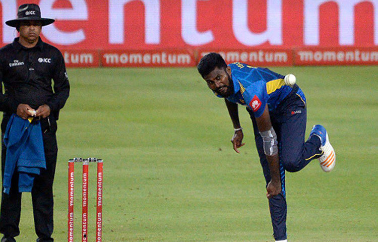 ইসুরু উদানা, অলরাউন্ডার: ৫টি একদিনের ম্যাচে ১১০ রান করেছেন, দু’টি উইকেট পেয়েছেন উডানা। সাত বছর পর দক্ষিণ আফ্রিকা সিরিজে দলে ফিরেছিলেন। অলরাউন্ড পারফরম্যান্সের জন্যই দলে জায়গা পেলেন তিনি।