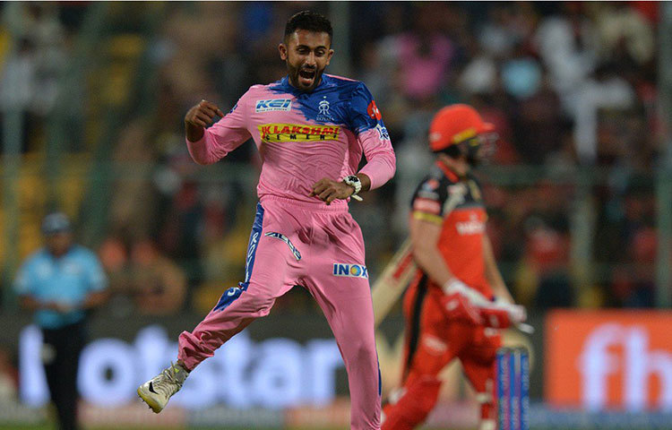 অষ্টম স্থানে রয়েছেন শ্রেয়স গোপাল। শ্রেয়স রাজস্থান রয়্যালসের এক জন ভরসাযোগ্য ক্রিকেটার। ১৪ ম্যাচে ২০টি উইকেট পেয়েছেন। গড় ১৭.৩৫। ইকনমি রেট ৭.২২। লোয়ার অর্ডারে ক্যামিওগুলিও ছিল চমৎকার।
১০.	কাগিসো রাবাডা রয়েছেন নবম স্থানে। ১২ ম্যাচে ২৫টি উইকেট পেয়েছেন তিনি। গড় ১৪.৭২। ইকনমি রেট ৭.৮২। দলের পেস ব্যাটরির দায়িত্বে বীরেন্দ্র তাকেই রাখলেন।