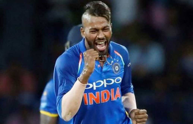 কিংবদন্তি অলরাউন্ডার কপিল দেবের সঙ্গে ইতিমধ্যে তুলনা টানা হয় হার্দিকের। যদিও এই তুলনা হার্দিকের অপছন্দ। এখন পর্যন্ত ৪৭টি ওয়ান ডে খেলেছেন হার্দিক। তার ব্যাটিং গড় ৩০.৫৩। টেস্ট সেঞ্চুরিও রয়েছে। তার ওয়ান ডের বোলিং গড় ৪১.৯৭। উইকেট ৪৪টি। তিনি এই দলের সাত নম্বরে থাকছেন।