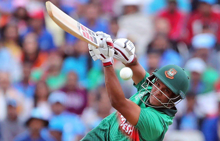 দুর্দান্ত খেললেন সইফুদ্দিন। কিন্তু তাকে সাহায্য করার কেউ ছিলেন না। অভিজ্ঞ মোর্তাজার কাছ থেকে আর একটু পরিণত ব্যাটিং আশা করেছিল বাংলাদেশ। তিনি সিঙ্গলস নিয়ে সাইফুদ্দিনকে স্ট্রাইক দিলে ম্যাচের ফল অন্য রকম হতে পারত।